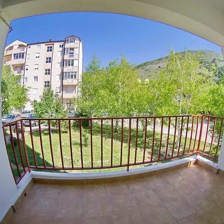 Ambasador Apartment *